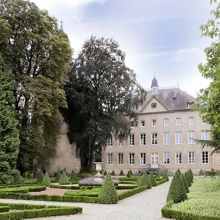 Chateau Отель 3*